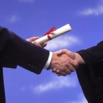 Los profesionales con postgrado tienen los mejores sueldos