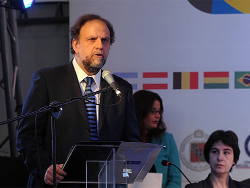 rafael-rosell-discurso-cumbre-academica-2013-eu