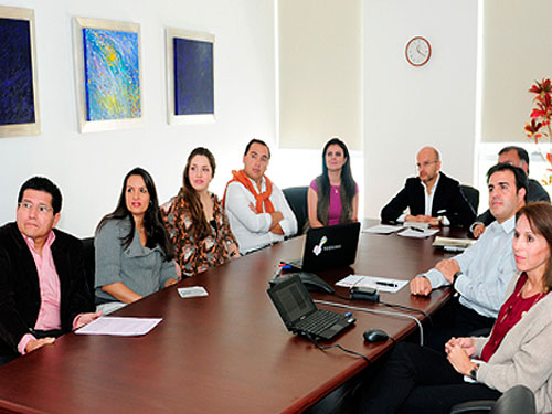 udla-firma-convenio-fundacion-reina-de-quito-eu