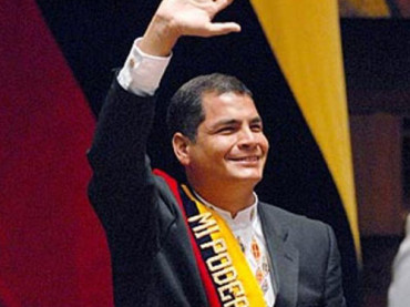 Rafael Correa se posesiona para el periodo 2013-2017